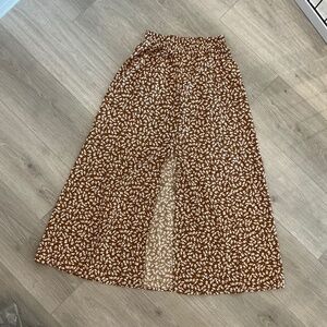 Women’s Maxi Skirt - Brand New - Size - SMALL.